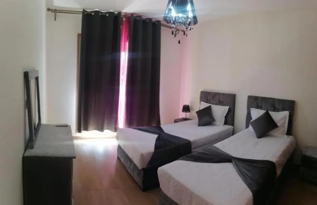 Un Elegant Appartement Meuble A Louer A Marrakech Avec Deux Piscines Et Une Vue Magnifique Marrakesh