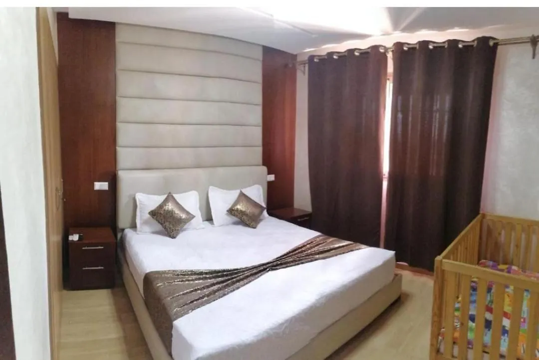 Un Elegant Appartement Meuble A Louer A Marrakech Avec Deux Piscines Et Une Vue Magnifique Marrakesh 0*,
