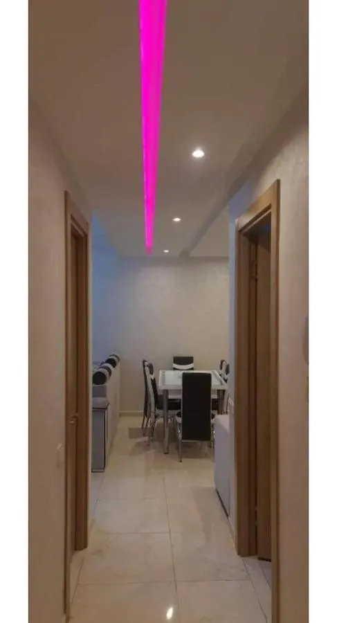 Un Elegant Appartement Meuble A Louer A Marrakech Avec Deux Piscines Et Une Vue Magnifique Marrakesh